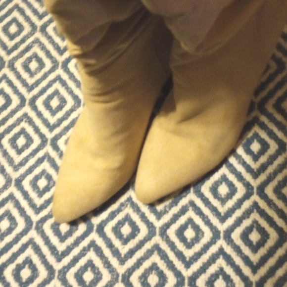 ❤️Slouch boots w/ heels - Picture 4 of 8